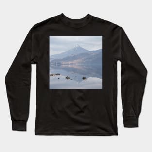 'Serenity Blues', Schiehallion, Loch Rannoch, Highland Perthshire Long Sleeve T-Shirt